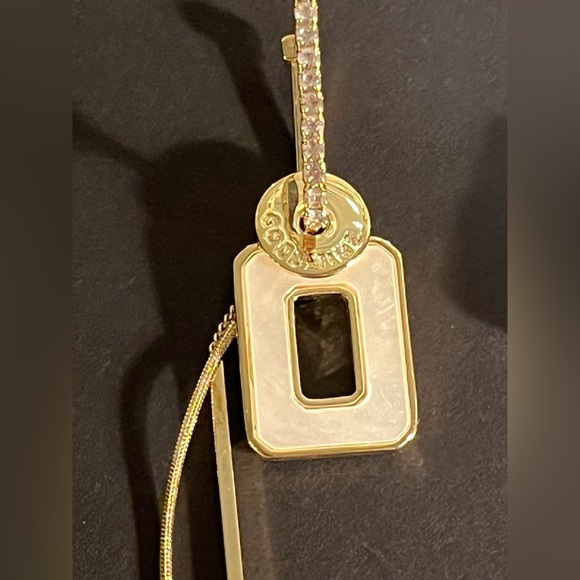 Elegant Dangle Earrings ( GOOD TIME ) very pretty! - Picture 4 of 5